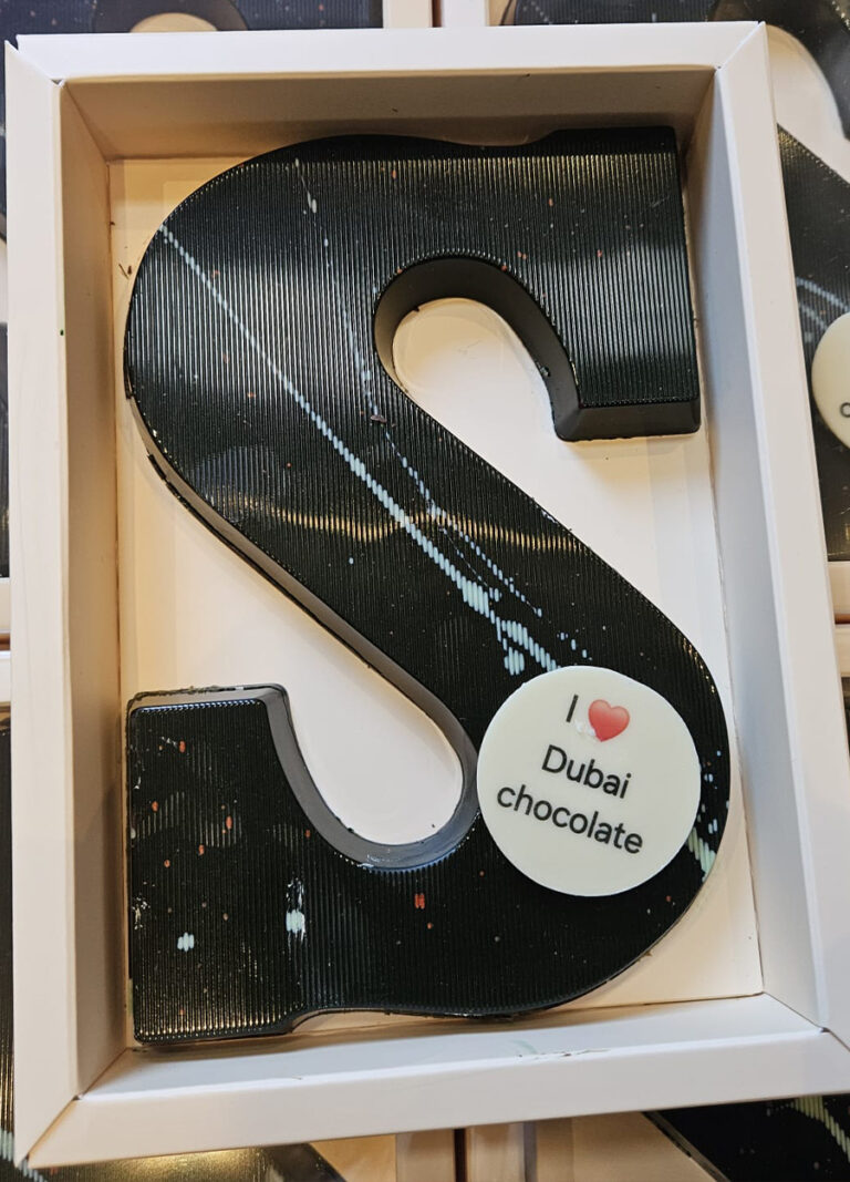 Dubai letter puur